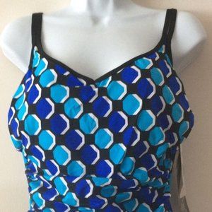 NWT Miraclesuit Bethany Black Swimsuit.Size 10.10 lbs. lighter in 10 seconds